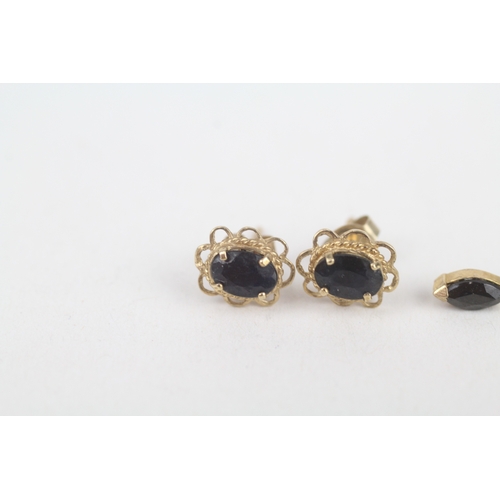 235 - 2x 9ct gold sapphire drop & stud earrings