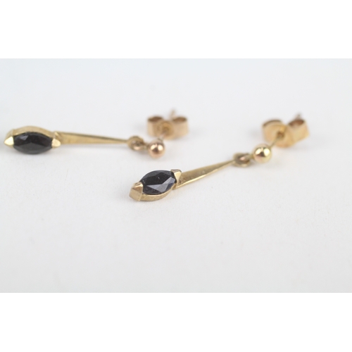 235 - 2x 9ct gold sapphire drop & stud earrings