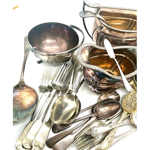 519 - Selection of silver plated items to include cutlery, bowl, jug etc