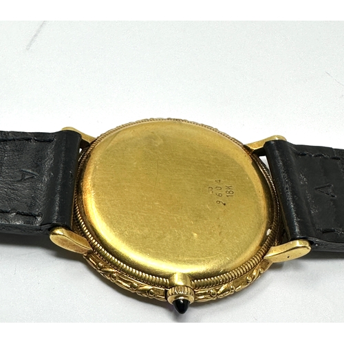 384 - 18ct gold universal geneve quartz gents wristwatch the watch is untested will require new battery