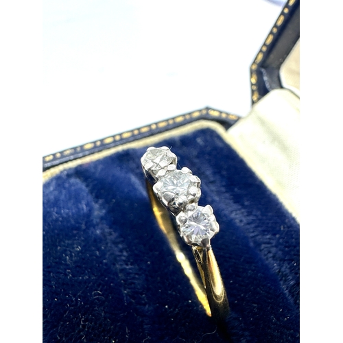 191 - 18ct gold diamond ring weight 3.2g