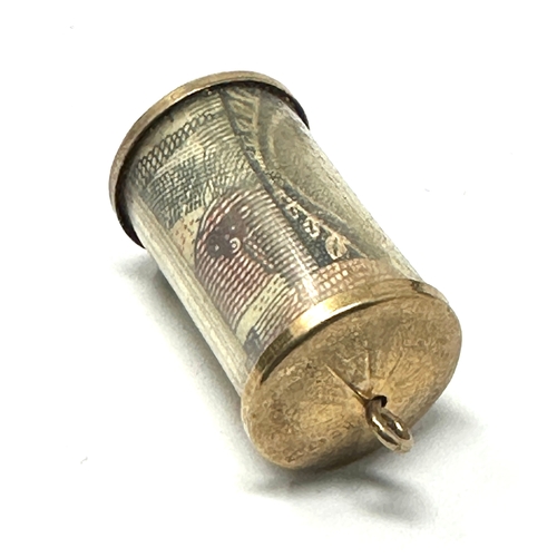 192 - 9ct gold £5 emergency money charm weight 2.7g