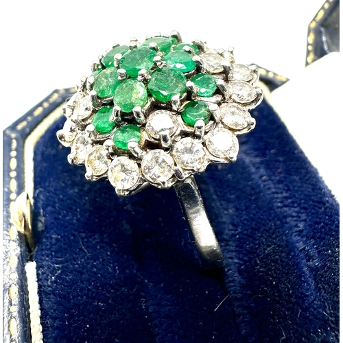 202 - Fine 18ct white gold diamond & emerald ring diamond est 1.5ct diamonds weight 9g