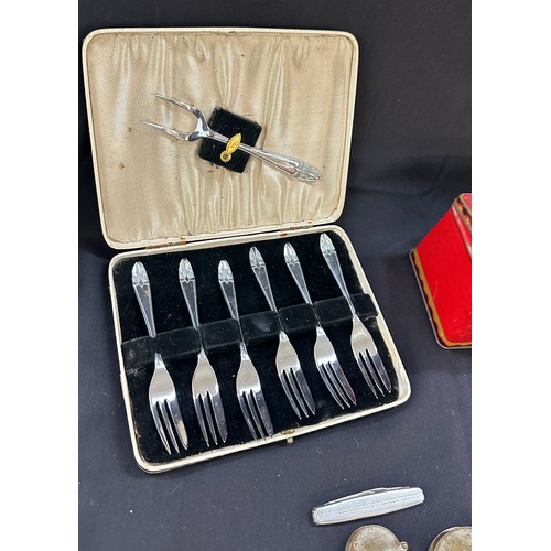 23 - Assortment of EPNS cutlery