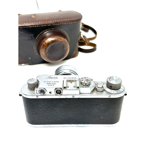 545 - Vintage leica camera original leather cased reads Leica N 150356 Ernst Leitz d.r.p  also reads on ll... 