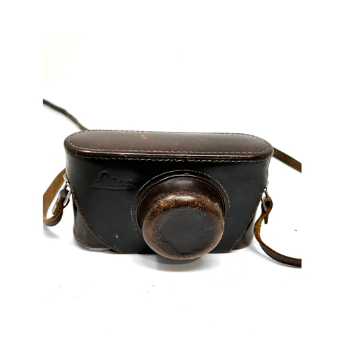 545 - Vintage leica camera original leather cased reads Leica N 150356 Ernst Leitz d.r.p  also reads on ll... 