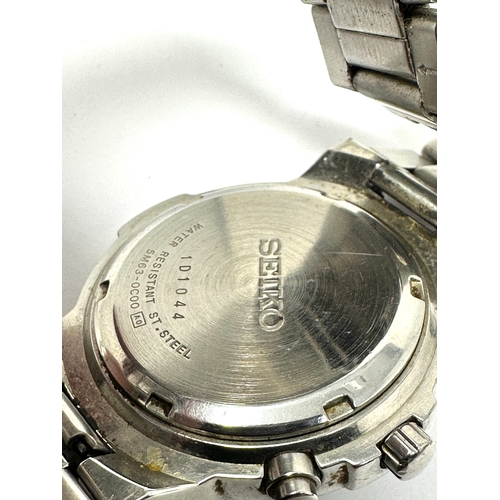 404 - Seiko kinetic gents wristwatch 5m63-0c00 the watch is ticking