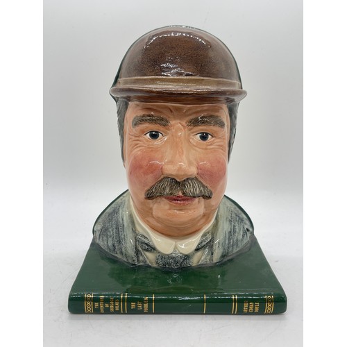 534 - Royal Doulton Dr Watson D7039