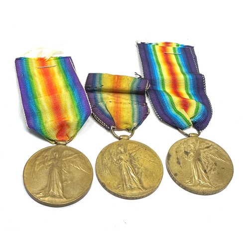 471 - 3 ww1 medals names in images 1 erased un-named