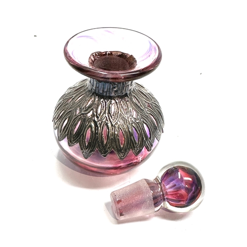 554 - Art Glass And Silver overlay Mounted Perfume Bottle measures approx height approx 8.2cm in good cond... 