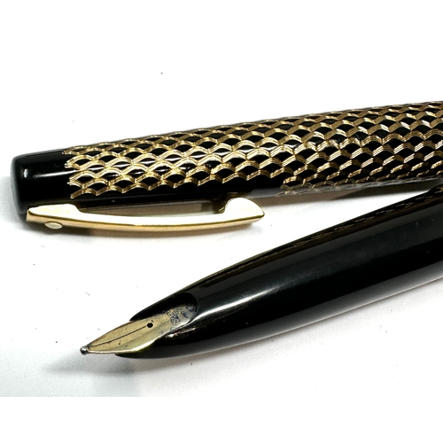 442 - Boxed sheaffer fountain pen