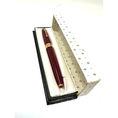 444 - Vintage boxed Parker fountain pen