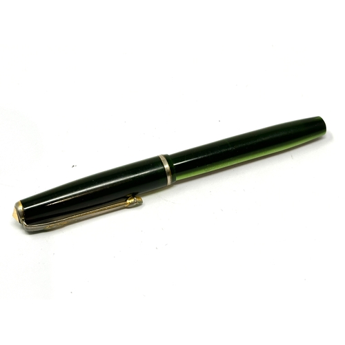 451 - Vintage 1960s Conway Stewart Dinkie 570  Fountain Pen