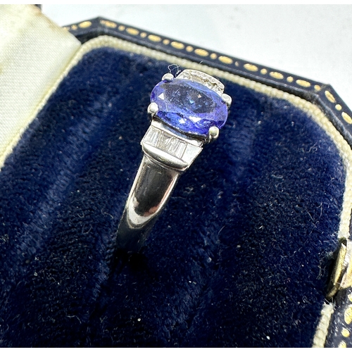 104 - 18ct white gold diamond & Tanzanite ring weight 3.4g