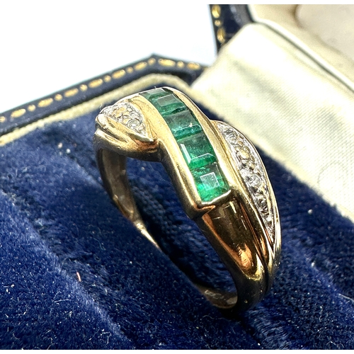 115 - 9ct gold emerald & diamond ring weight 2.9g