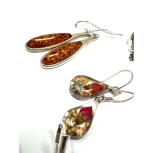 261 - selection of vintage silver earrings includes amber etc weight 32g