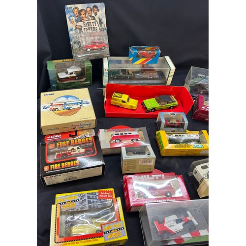 316 - Selection boxed collectable diecast cars to include Corgi Fire Heroes, Eddie Stobart, Corgi Commerci... 