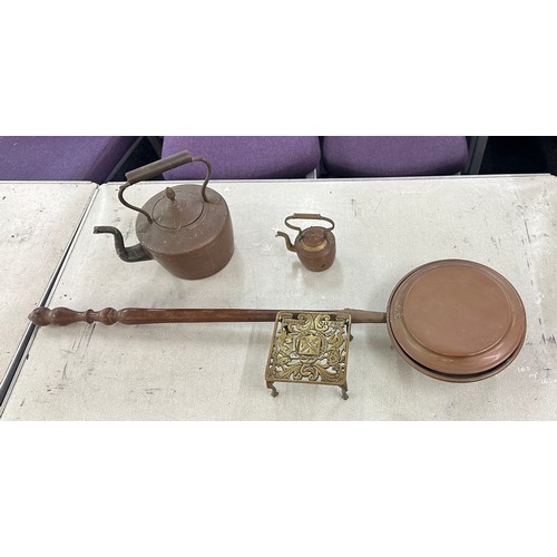 265 - Selection of metalware to include warming pan, miniature copper kettle, large copper kettle and triv... 