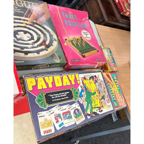 331 - Selection of vintage board games to include monopoly, roly poly, bulls eye etc