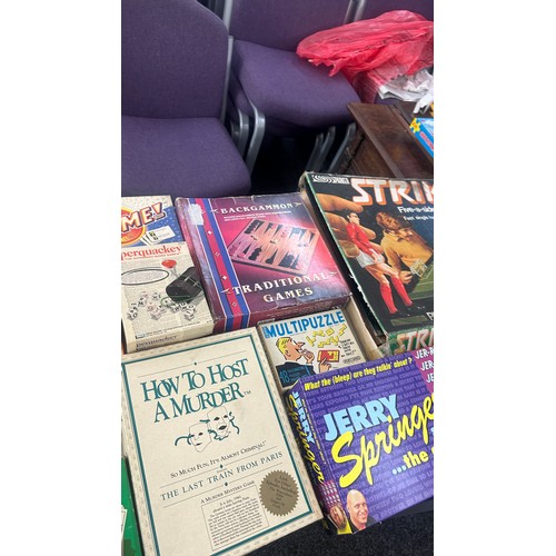 329 - Large selection of vintage board games and puzzles to include battle of the universe, who wants to b... 