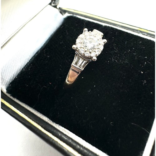 137 - 18ct white gold diamond ring 0.41ct diamonds weight 2.7g