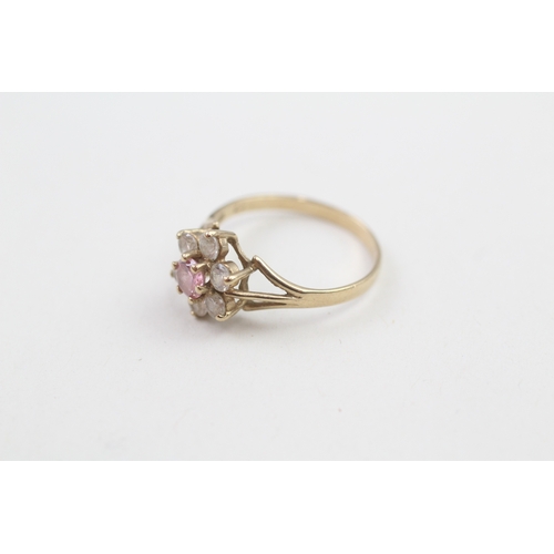 242 - 9ct gold pink & white stone cluster ring (1.5g)