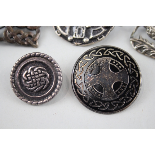 316 - Five silver Scottish/Celtic brooches including Iona (49g)