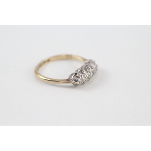 197 - 9ct gold & platinum vintage diamond five stone ring (2.2g)