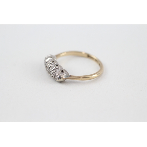 197 - 9ct gold & platinum vintage diamond five stone ring (2.2g)