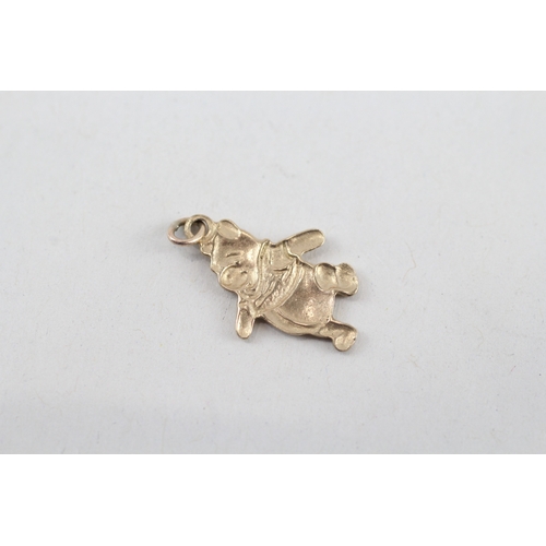 202 - 9ct gold winnie the pooh charm (0.6g)