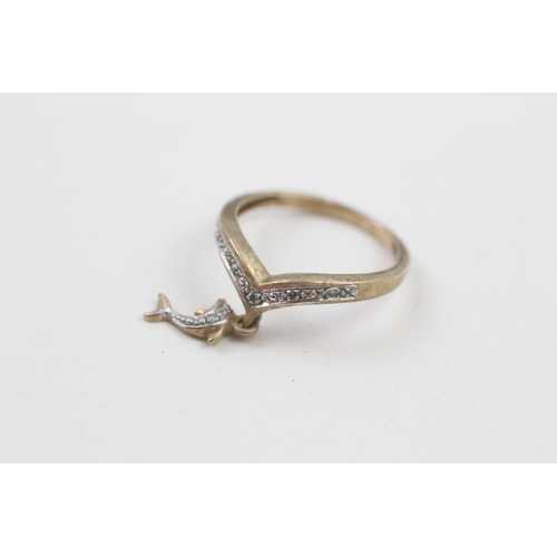 212 - 9ct gold dolphin diamond wishbone ring (1.6g)