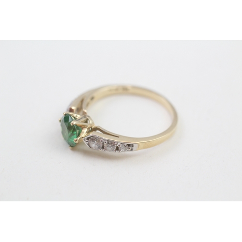 217 - 14ct gold green gemstone & cubic zirconia ring, claw set (3.1g)