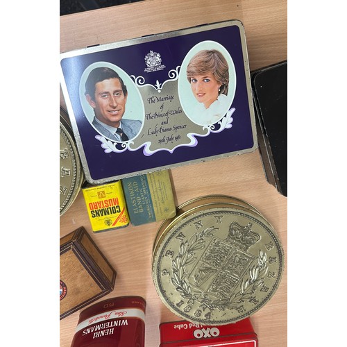 342 - Selection of vintage tins to include advertising etc