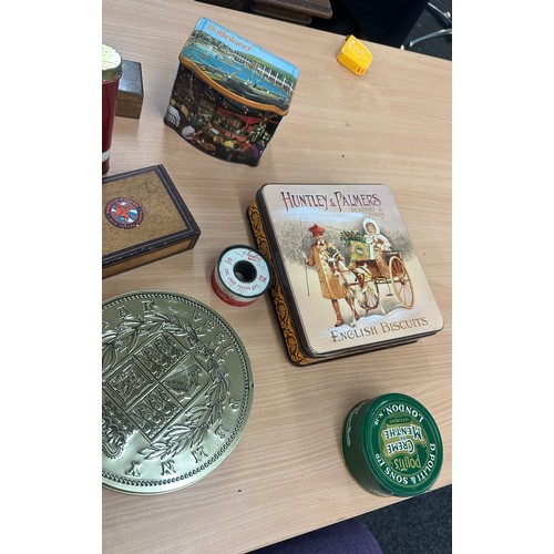 342 - Selection of vintage tins to include advertising etc