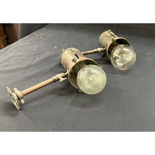 92 - Antique copper wall lights, approximate measurements:  5 x 10 inches