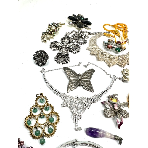 346 - selection of vintage & later costume jewellery weight 550g