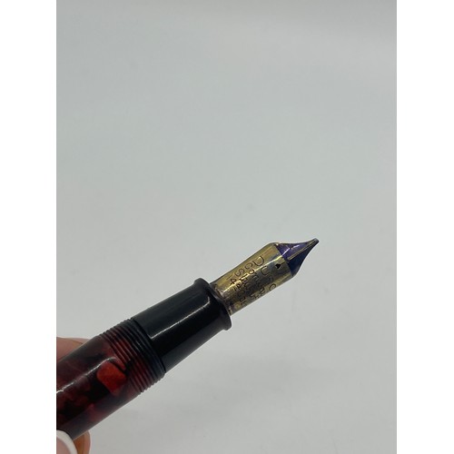 616 - 14ct gold nib Conway Stewart douro no 20 fountain pen circa 1920