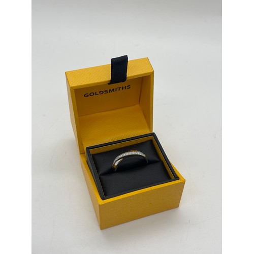 617 - Boxed 9ct Gold and diamond Goldsmiths ring, boxed, totl weight 2.5grams