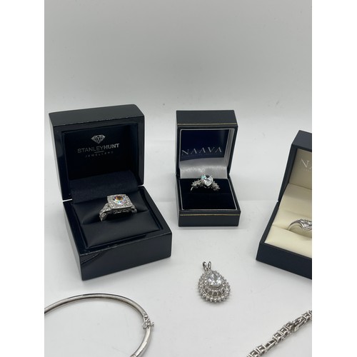 613 - Selection of silver stone set jewellery includes Naava and Stanley hunt etc