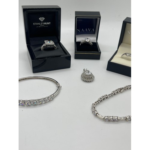 613 - Selection of silver stone set jewellery includes Naava and Stanley hunt etc