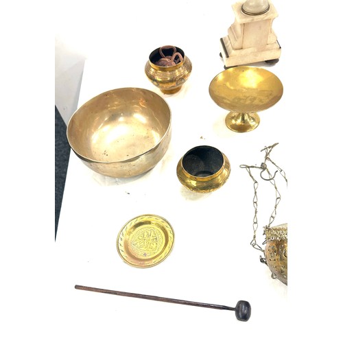 35 - Selection of assorted brass ware