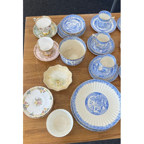269 - Selection of vintage part tea services and trio sets all A/F