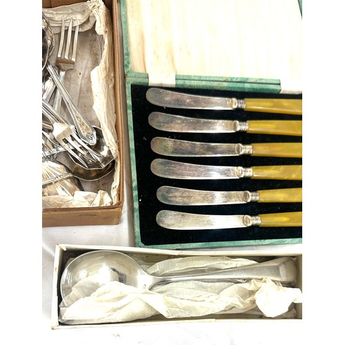 42 - Six boxes of assorted cutlery sets