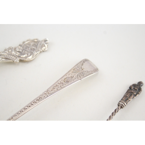 31 - 3 x .925 sterling silver sugar sifter spoons inc georgian etc