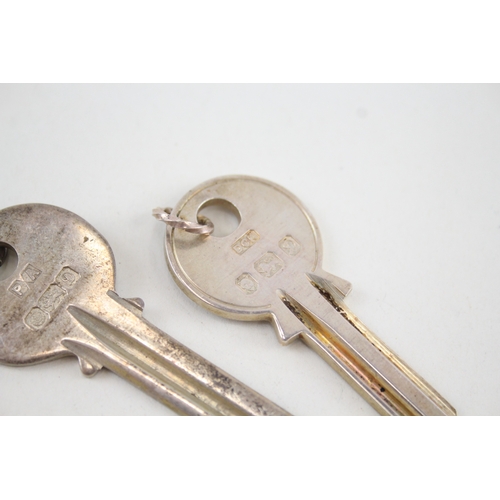 59 - 3 x .925 sterling novelty key form keyrings