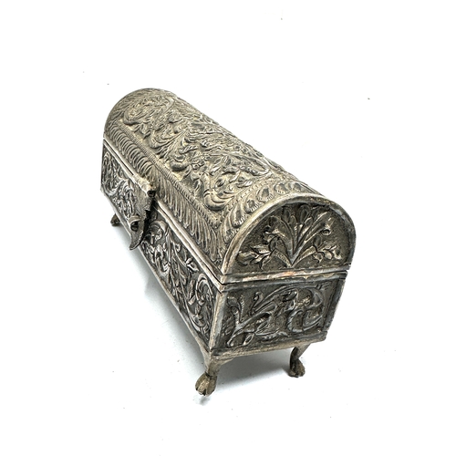 1 - Heavy antique indian silver casket marked 900 measures approx 16cm wide height 8.5cm weight 470g 2 l... 