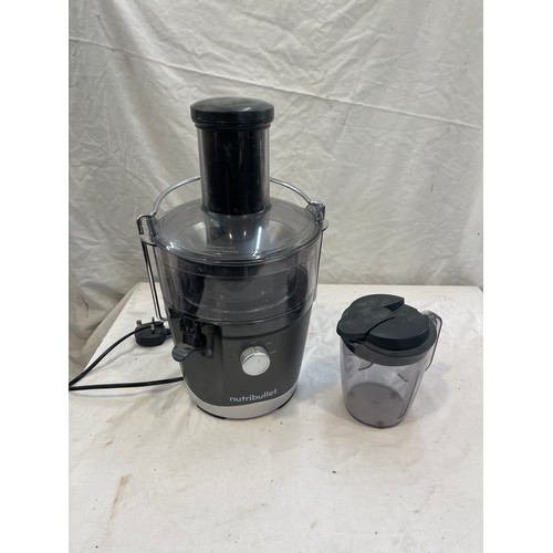 62 - Nutribullet blender, untested