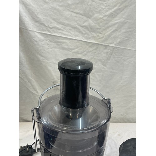 62 - Nutribullet blender, untested