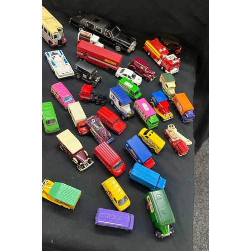 231 - Large selection of assorted of vintage and later toy vehicles to include Corgi, LLedo etc