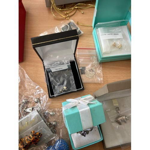 507 - Selection of assorted new ladies costume jewellery to include Gemporia, Guess watch, brooches, earri... 